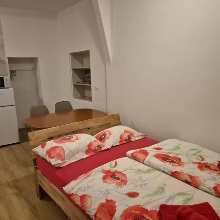 Reginamare Santa Lejlighed